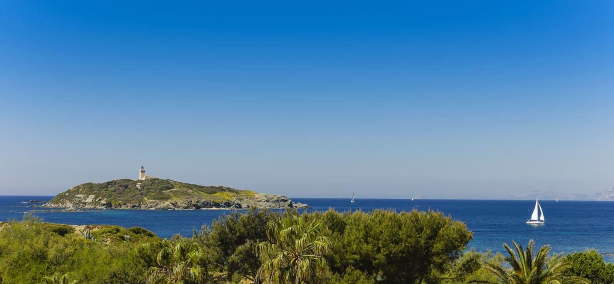 Hotel Helios & Spa - Ile Des Embiez Six-Fours-les-Plages Exteriör bild