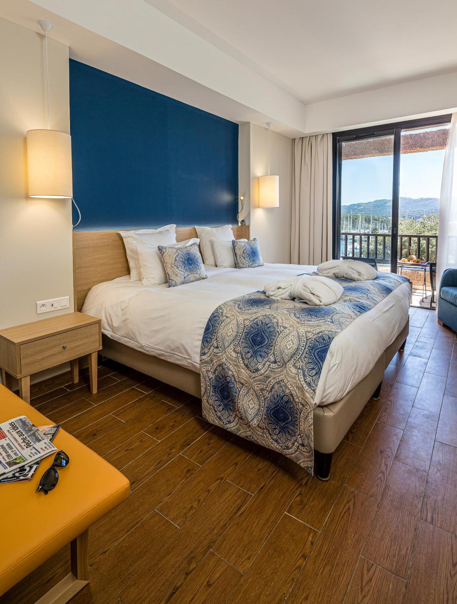 Hotel Helios & Spa - Ile Des Embiez Six-Fours-les-Plages Exteriör bild