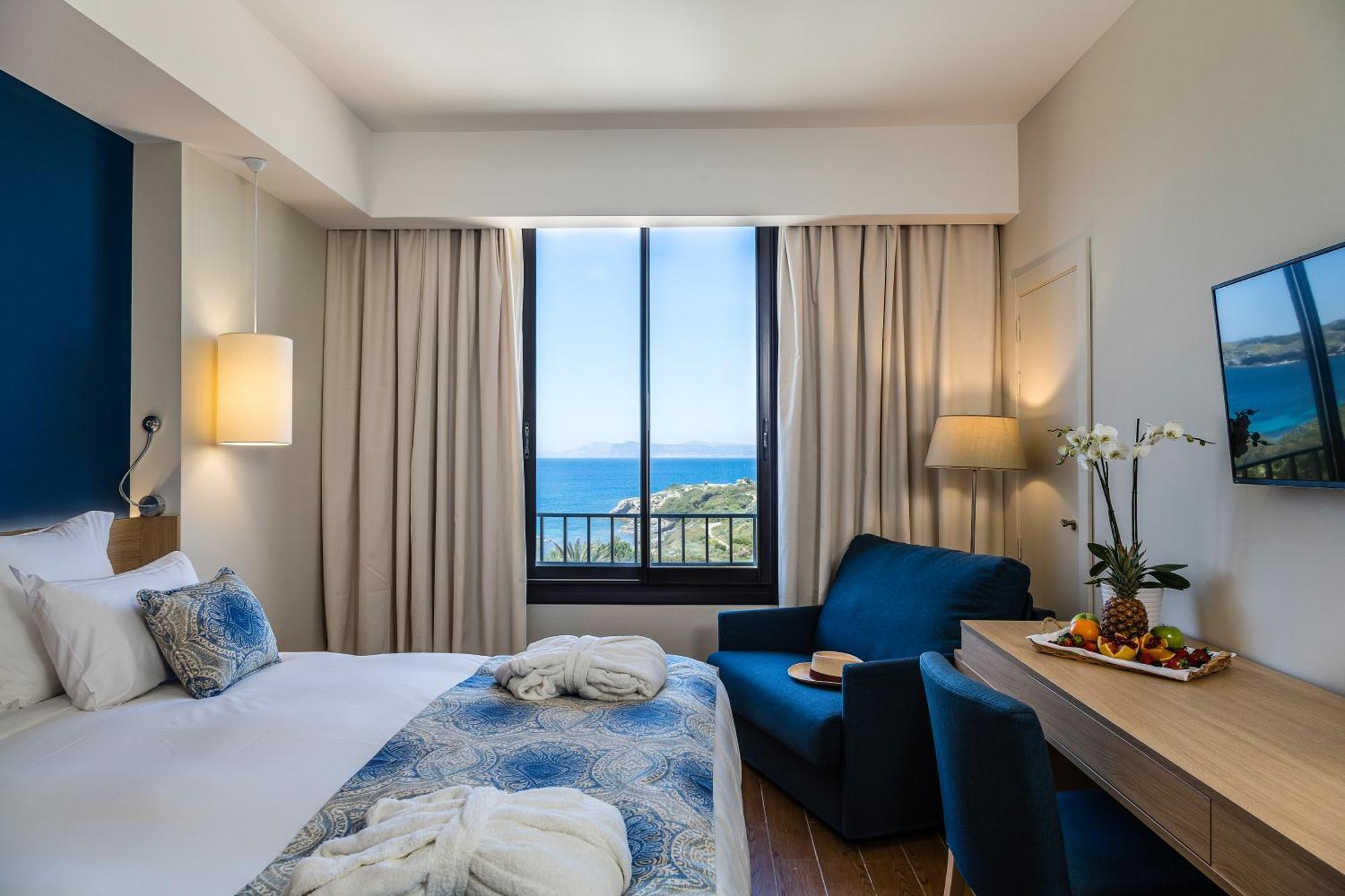 Hotel Helios & Spa - Ile Des Embiez Six-Fours-les-Plages Exteriör bild