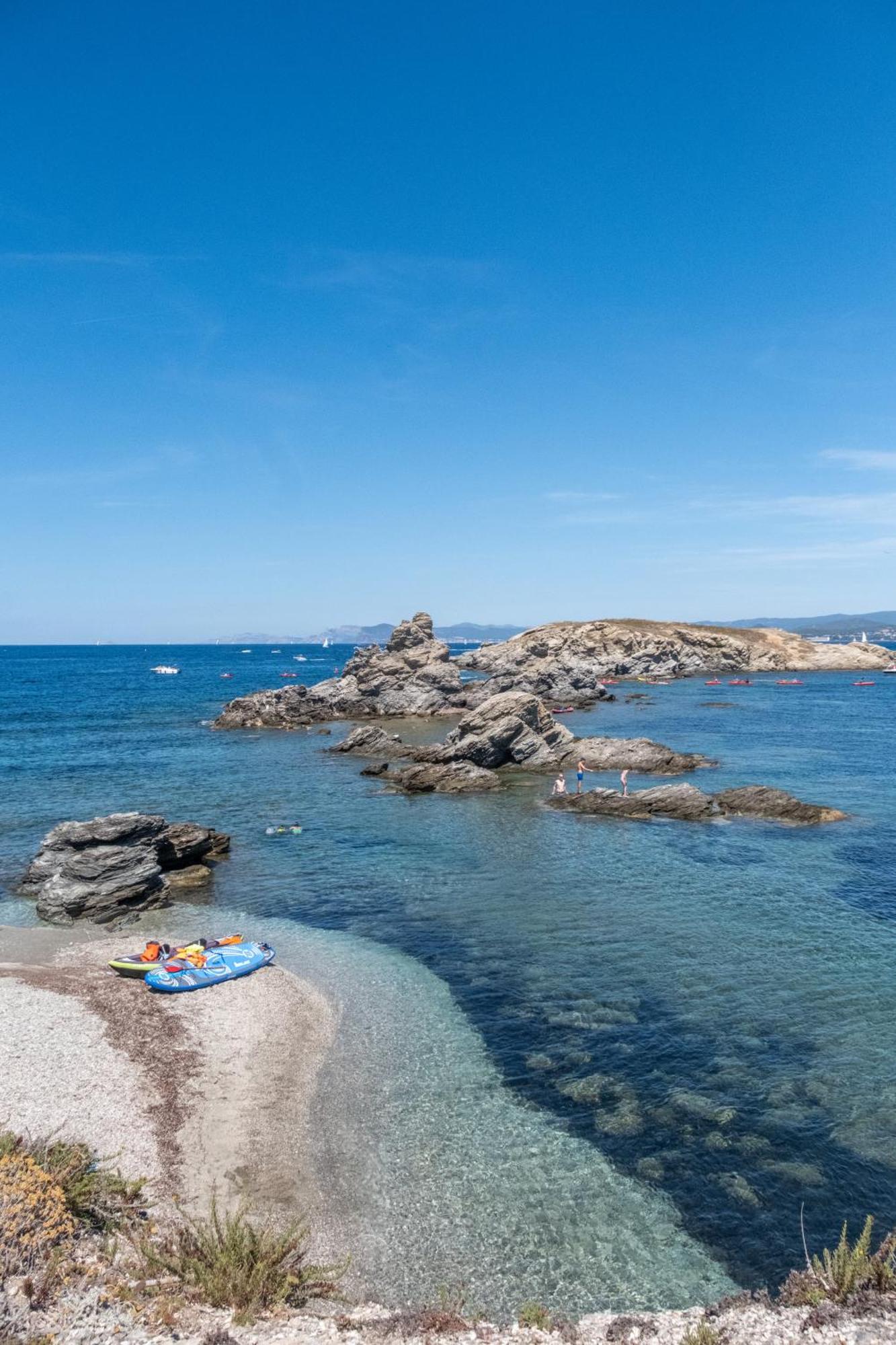 Hotel Helios & Spa - Ile Des Embiez Six-Fours-les-Plages Exteriör bild