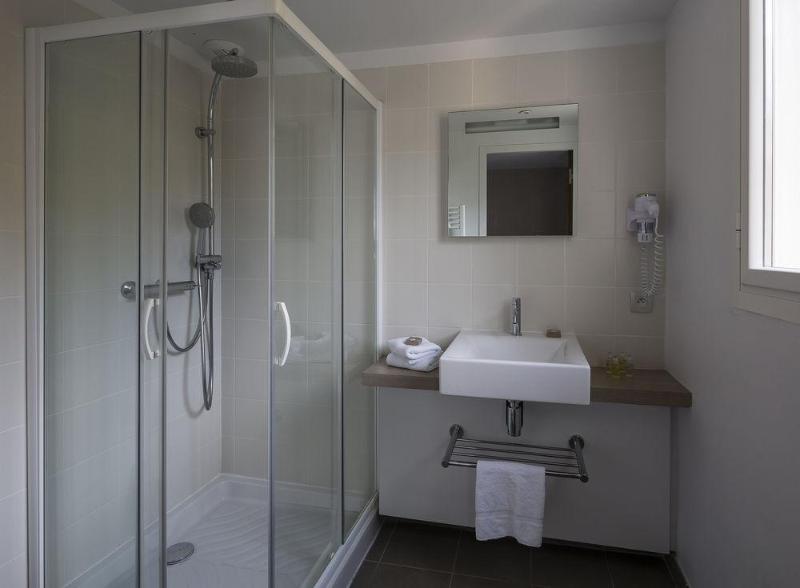 Hotel Helios & Spa - Ile Des Embiez Six-Fours-les-Plages Exteriör bild