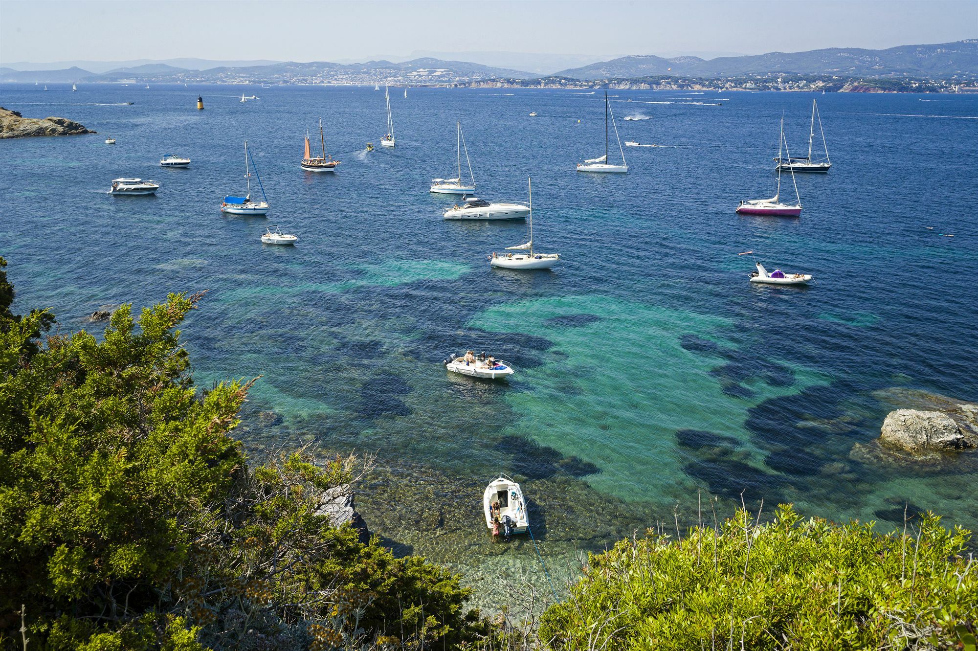 Hotel Helios & Spa - Ile Des Embiez Six-Fours-les-Plages Exteriör bild